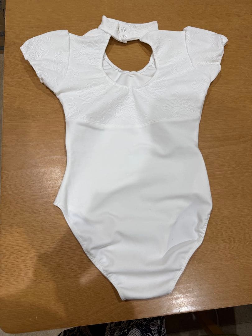 【未使用】オーダーレオタード　ホワイトレース