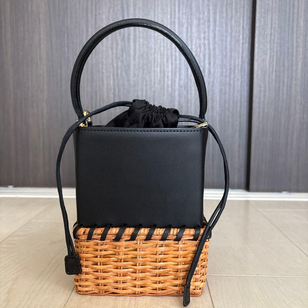 VIOLAd'ORO カゴバッグ　ブラック