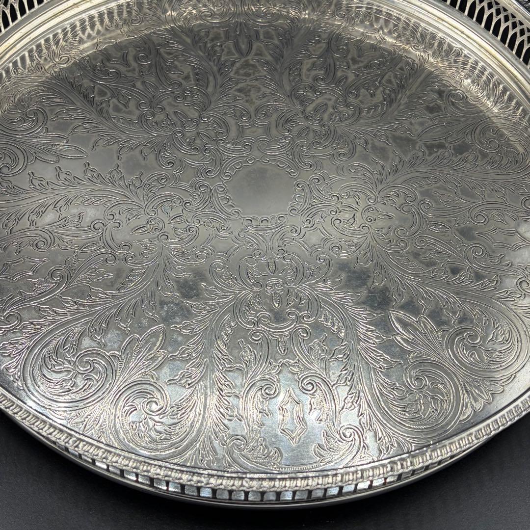 ＜英国ビンテージ＞シェフィールド　シルバートレイ　サルヴァ　銀盆　ラウンド　C