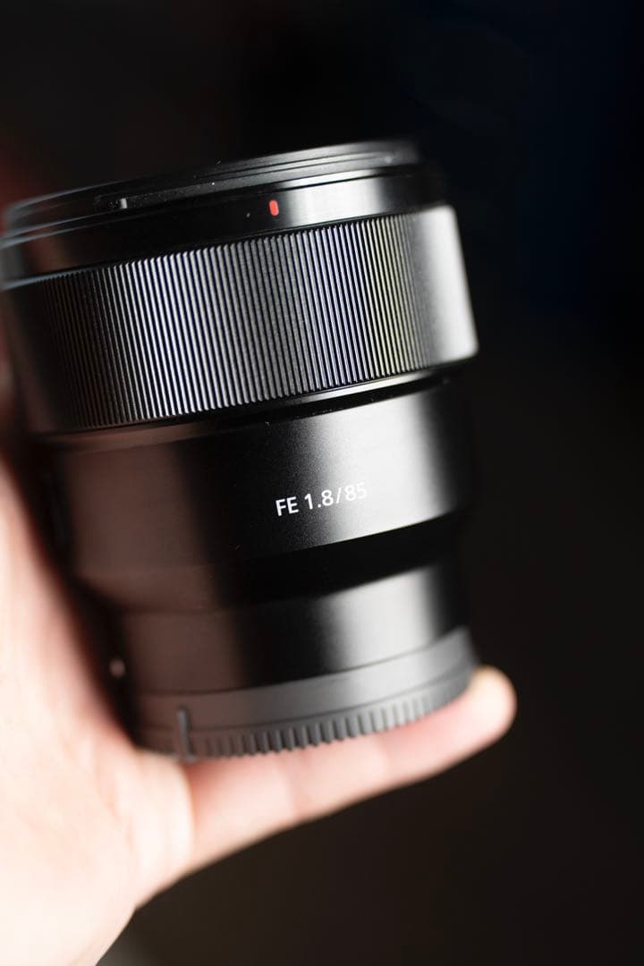 Sony FE 85mm F1.8 レンズ 本体
