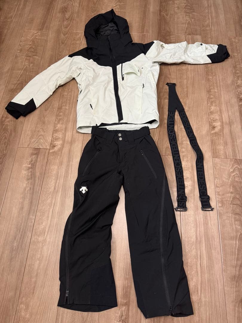 DESCENTE デサント スキーウェアSサイズ ズボンがS Sサイズ