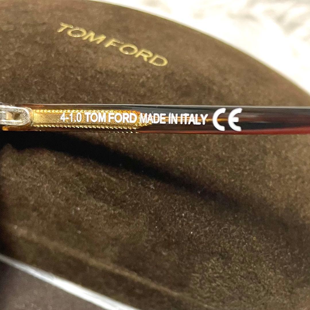 【極美品】トムフォード　サングラス TF876-D ウエリントンシェイプ