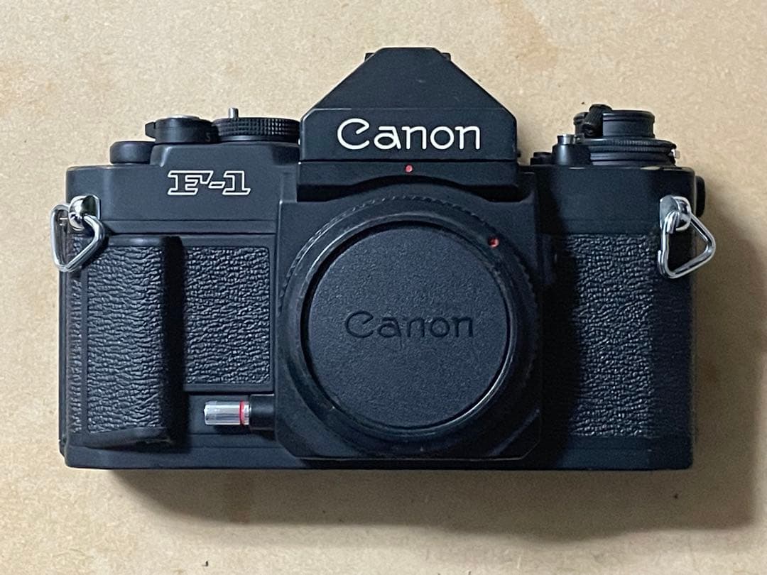 Canon F-1 一眼レフカメラ 35mmフィルム