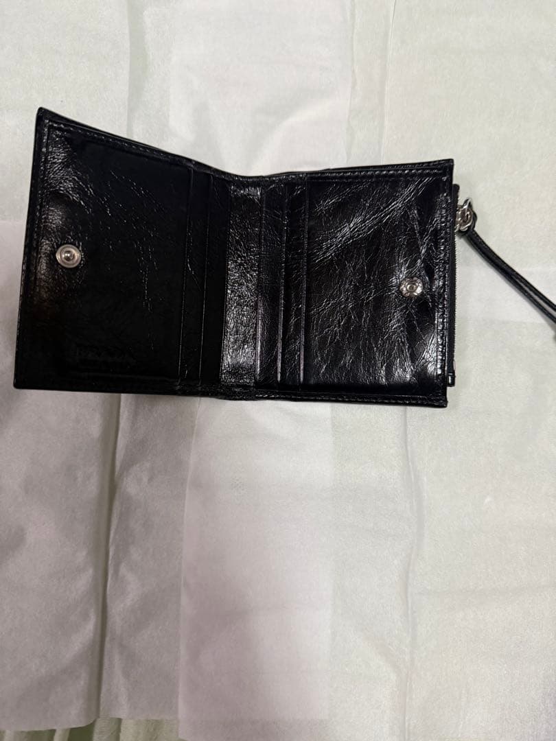 【PRADA】ソフトルックスレザー財布