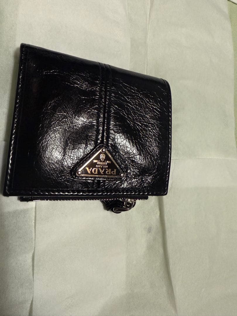 【PRADA】ソフトルックスレザー財布