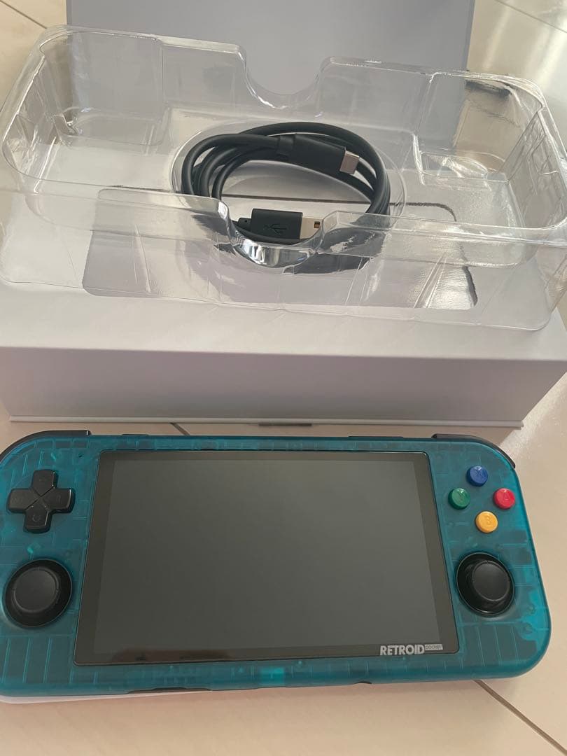 RETROID Pocket 3plus 本体 ハードケース付き