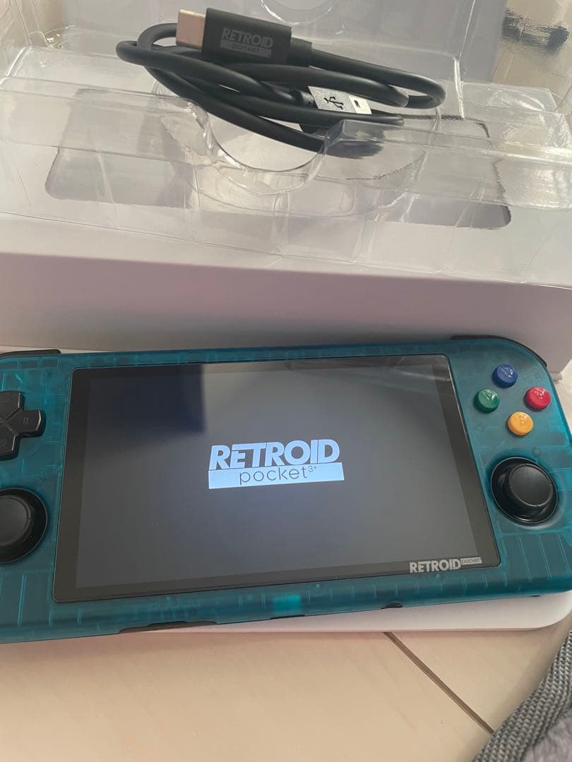 RETROID Pocket 3plus 本体 ハードケース付き
