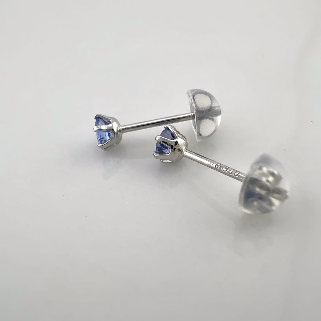 天然石　タンザナイト　ピアス　ＰＴ900　プラチナ