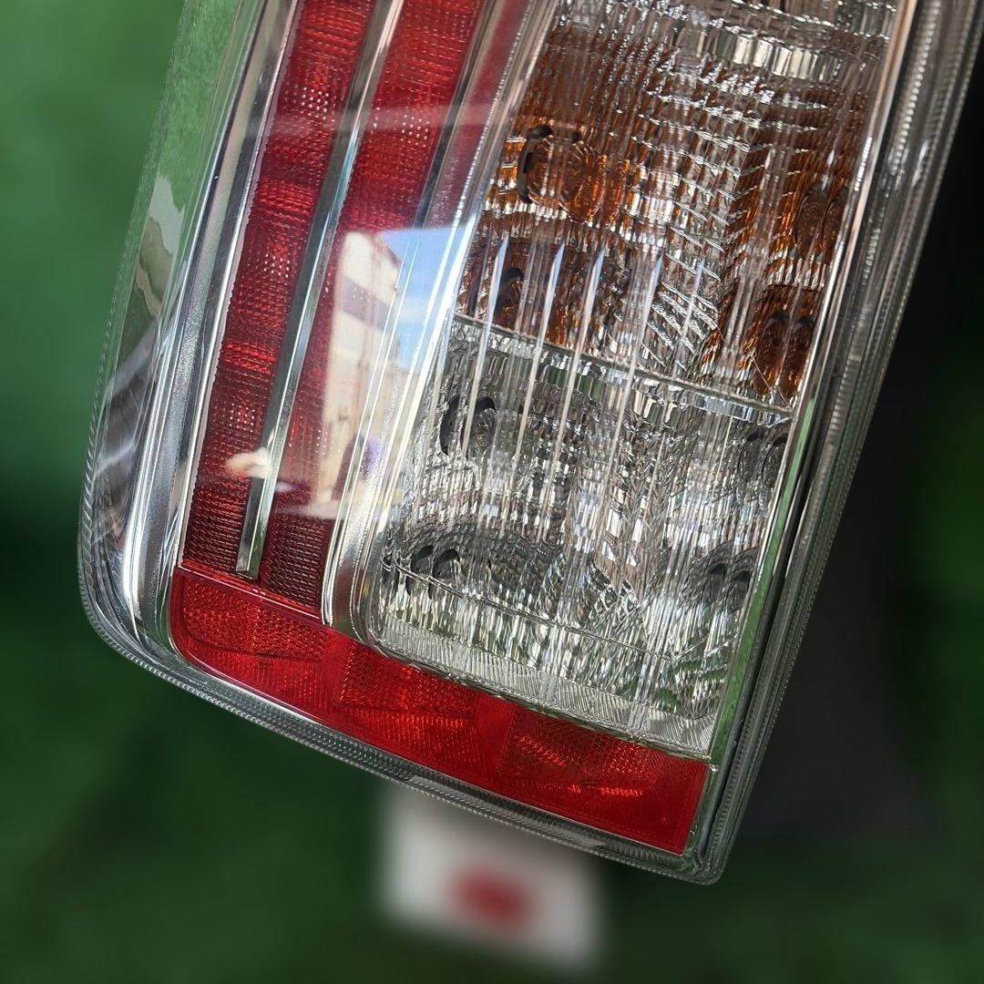 トヨタ純正 プリウス 30系 ZVW30 テールランプセット 左右