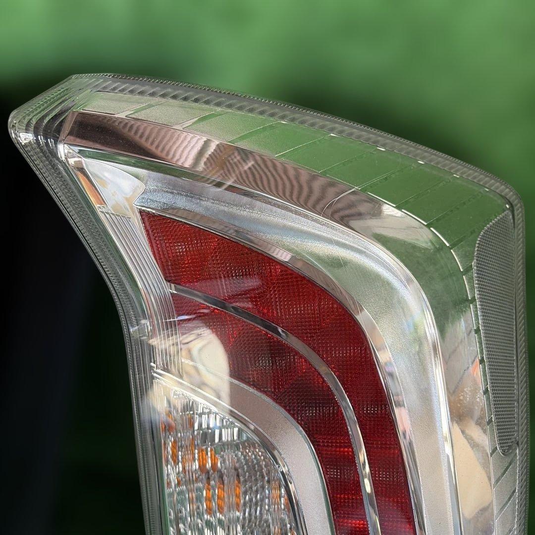 トヨタ純正 プリウス 30系 ZVW30 テールランプセット 左右