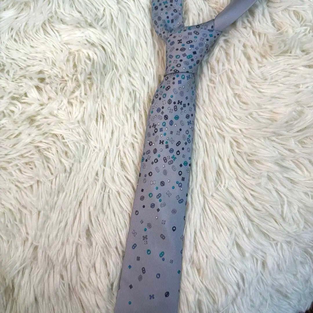 エルメス HERMES シルクツイルタイ カンカイユリ・シャッフル ブルー系