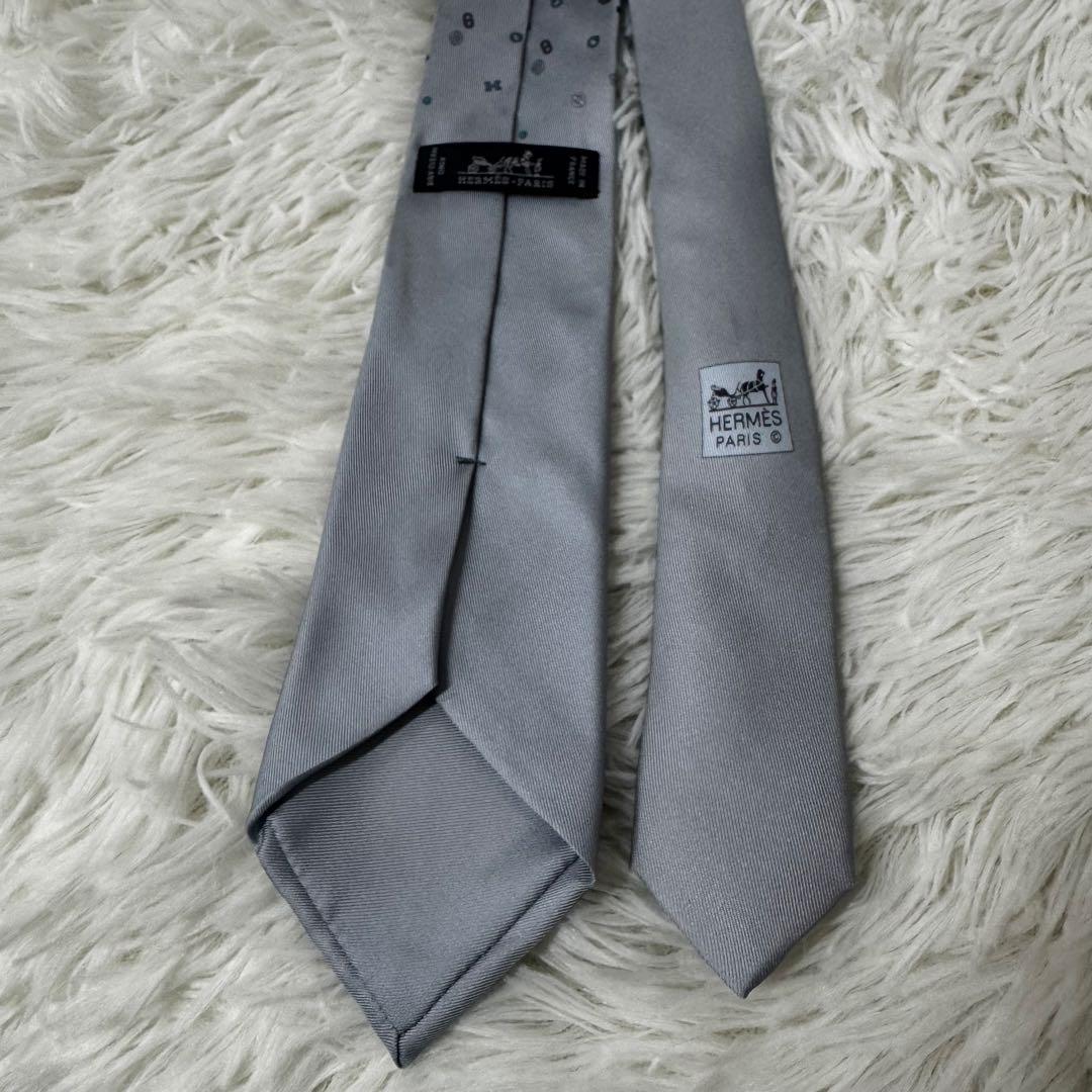 エルメス HERMES シルクツイルタイ カンカイユリ・シャッフル ブルー系