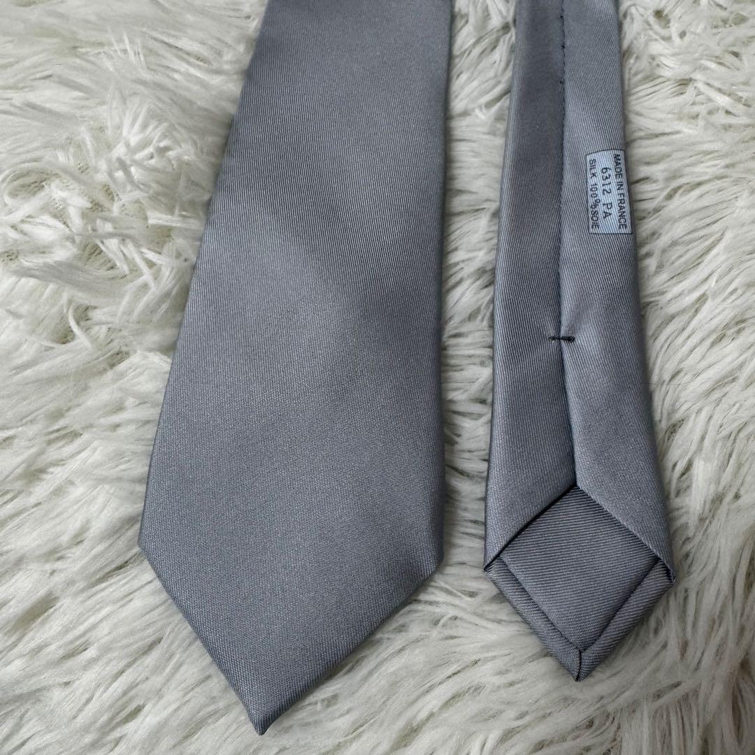 エルメス HERMES シルクツイルタイ カンカイユリ・シャッフル ブルー系