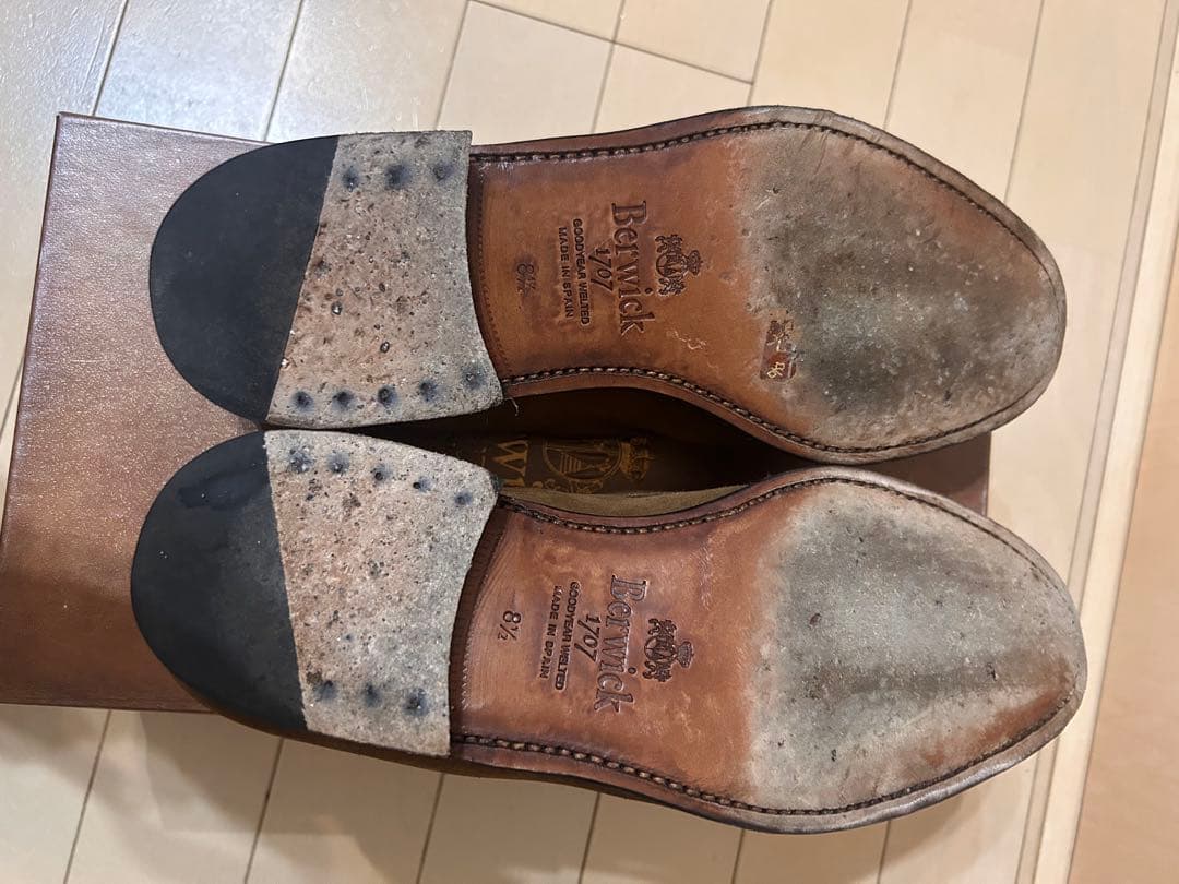 【美品】バーウィック　タッセルローファー　スウェード　サイズ8 1/2