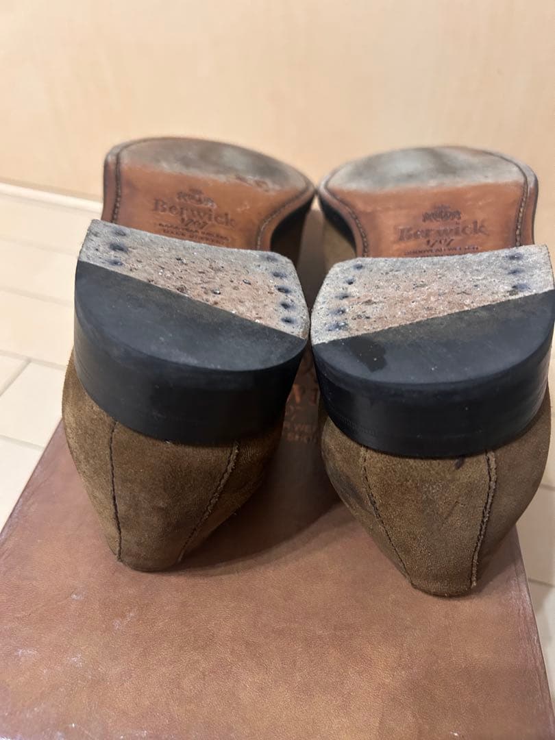 【美品】バーウィック　タッセルローファー　スウェード　サイズ8 1/2