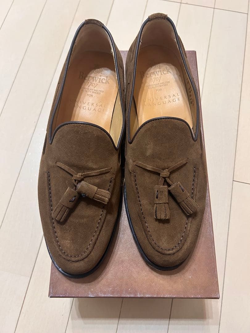 【美品】バーウィック　タッセルローファー　スウェード　サイズ8 1/2