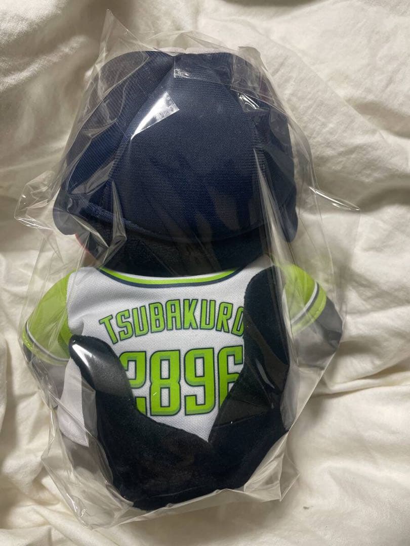 東京ヤクルトスワローズ お座り つば九郎 小 CREWユニホームv