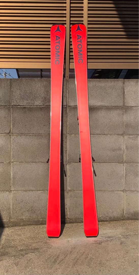 中古ATOMIC REDSTER SX JR 子ども用スキー板ビンディング付き