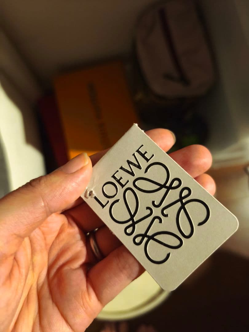 LOEWE ウールマフラー フリンジ付き