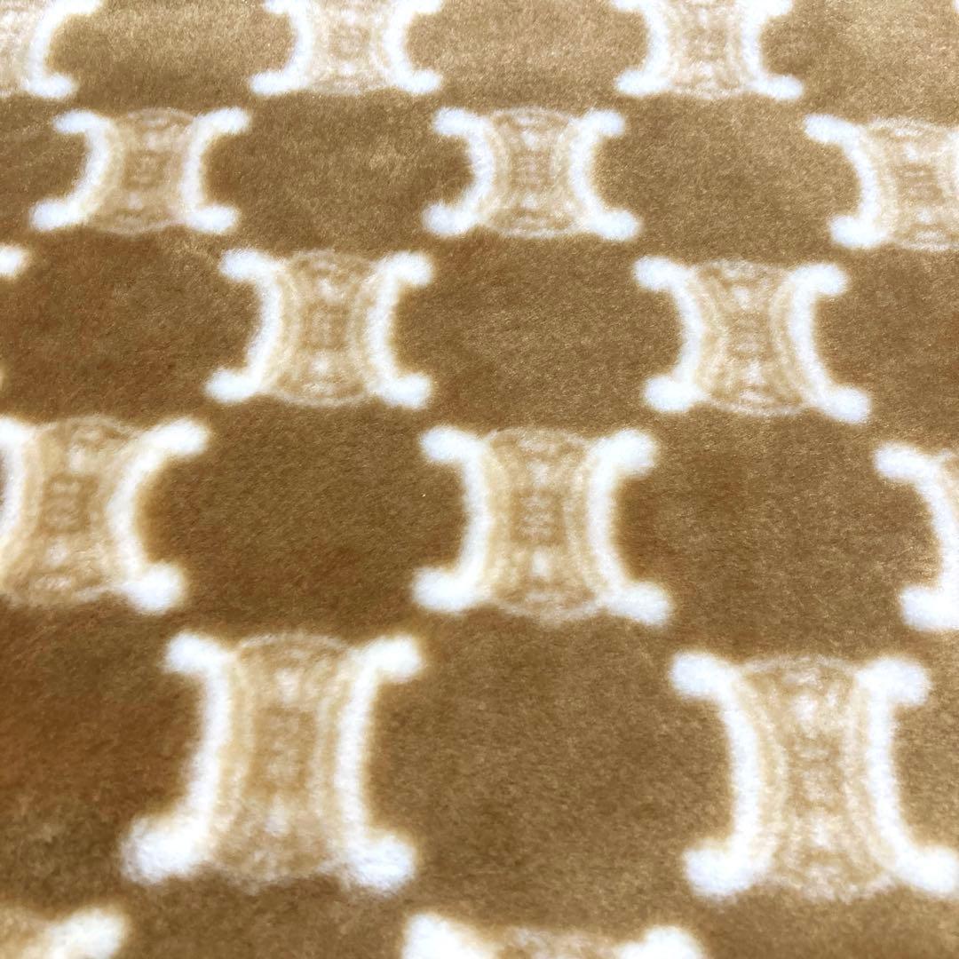 CELINEセリーヌ　マカダム柄　アクリルニューマイヤー毛布.肉厚★新品お箱入り