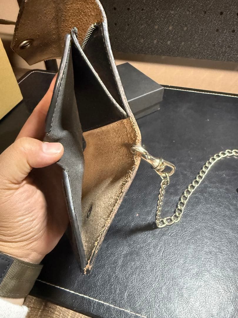 Schott ブラック レザー 二つ折り財布　ウォレットチェーン付き