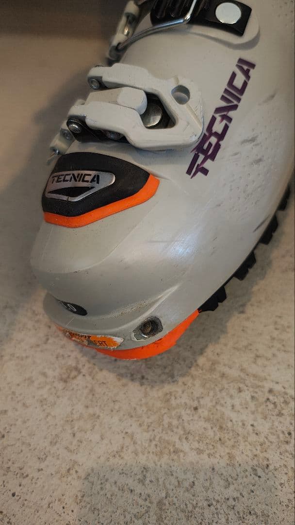 TECNICA zero G tour23cm 女性バックカントリースキーブーツ