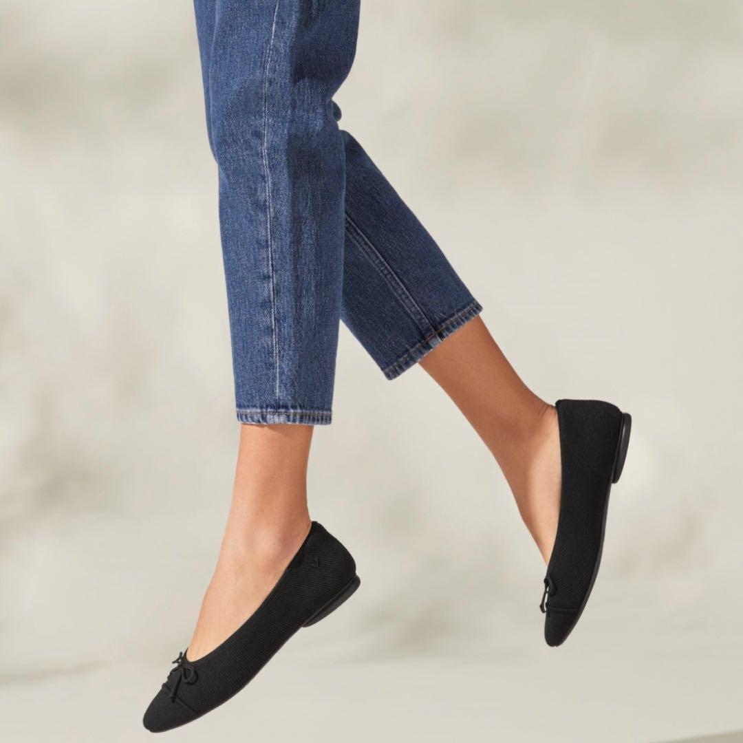 【美品】VIVAIA Tiana アーモンドトゥフラットシューズ ブラック38