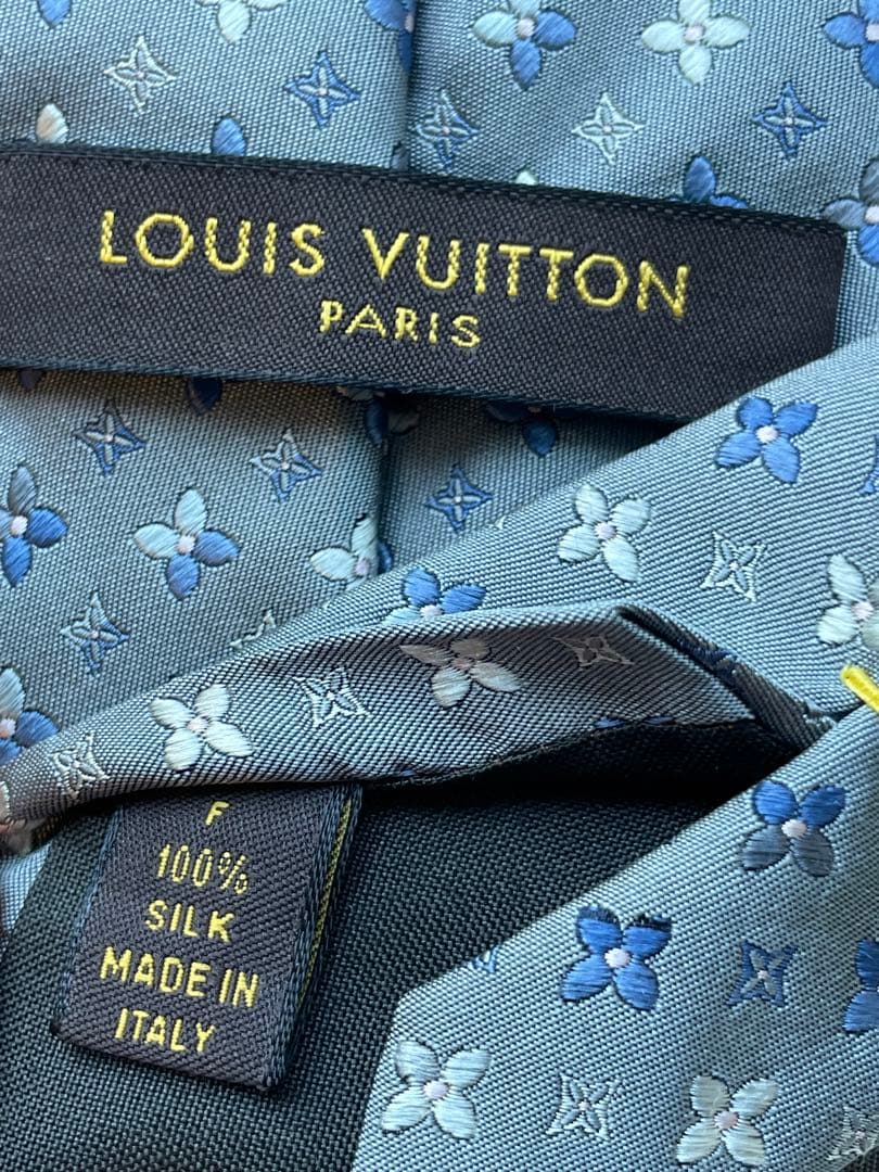 【一度使用のみ】Louis Vuitton グレー ネクタイ　成人式向け