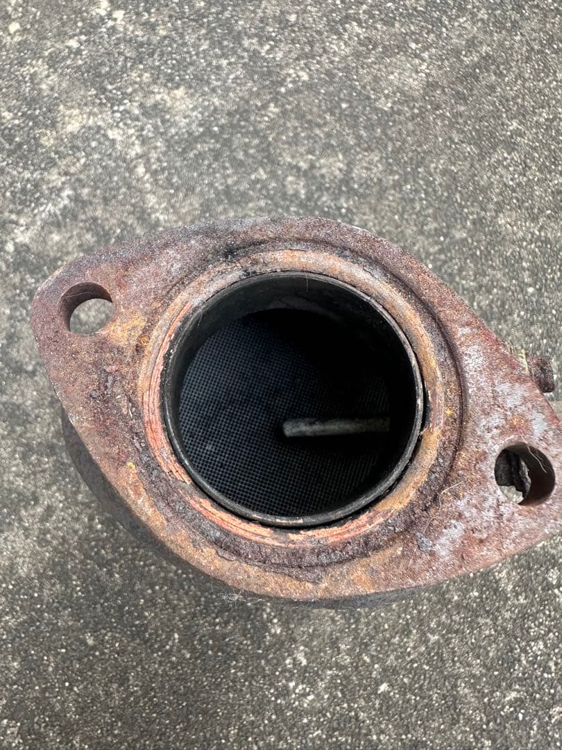 リ*件様 車種不明　触媒