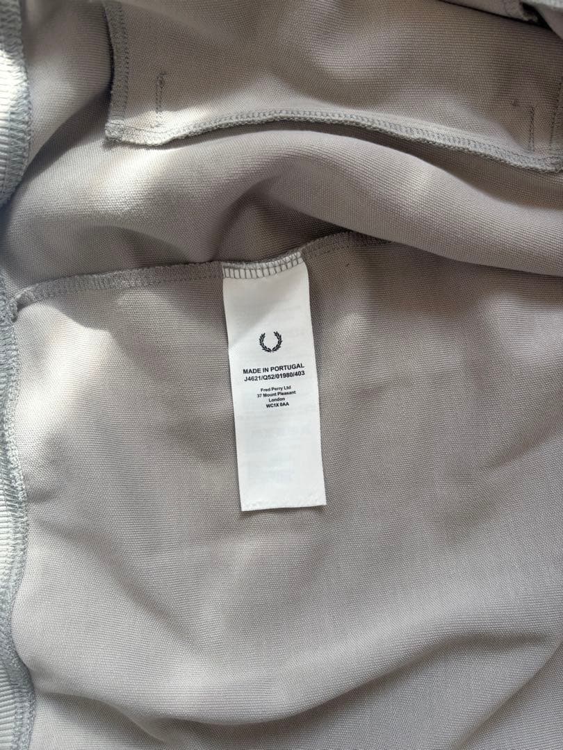 FRED PERRYトラックジャケット