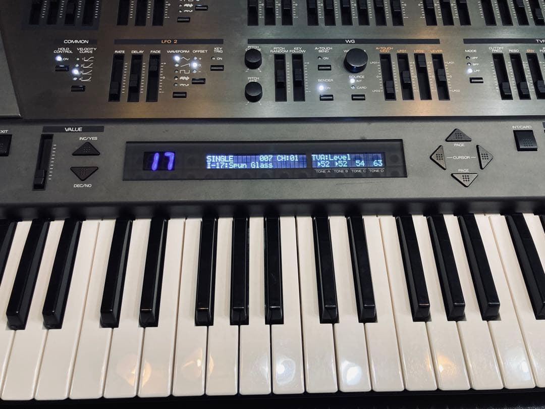 Roland JD-800 シンセサイザー メンテナンス済 ハードケース付き