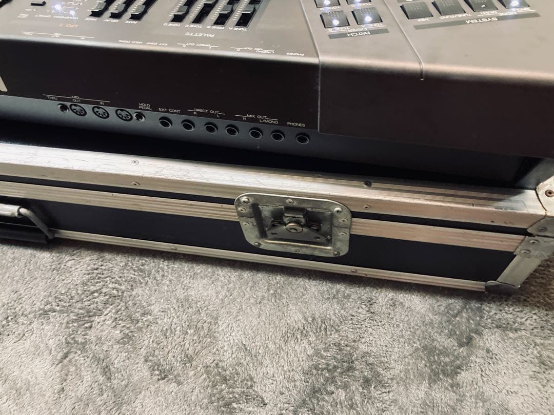 Roland JD-800 シンセサイザー メンテナンス済 ハードケース付き