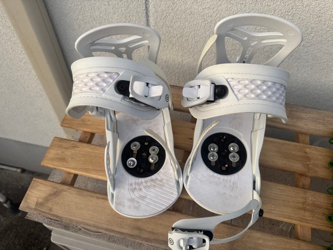 union ROSAスノーボードビンディング ホワイトS