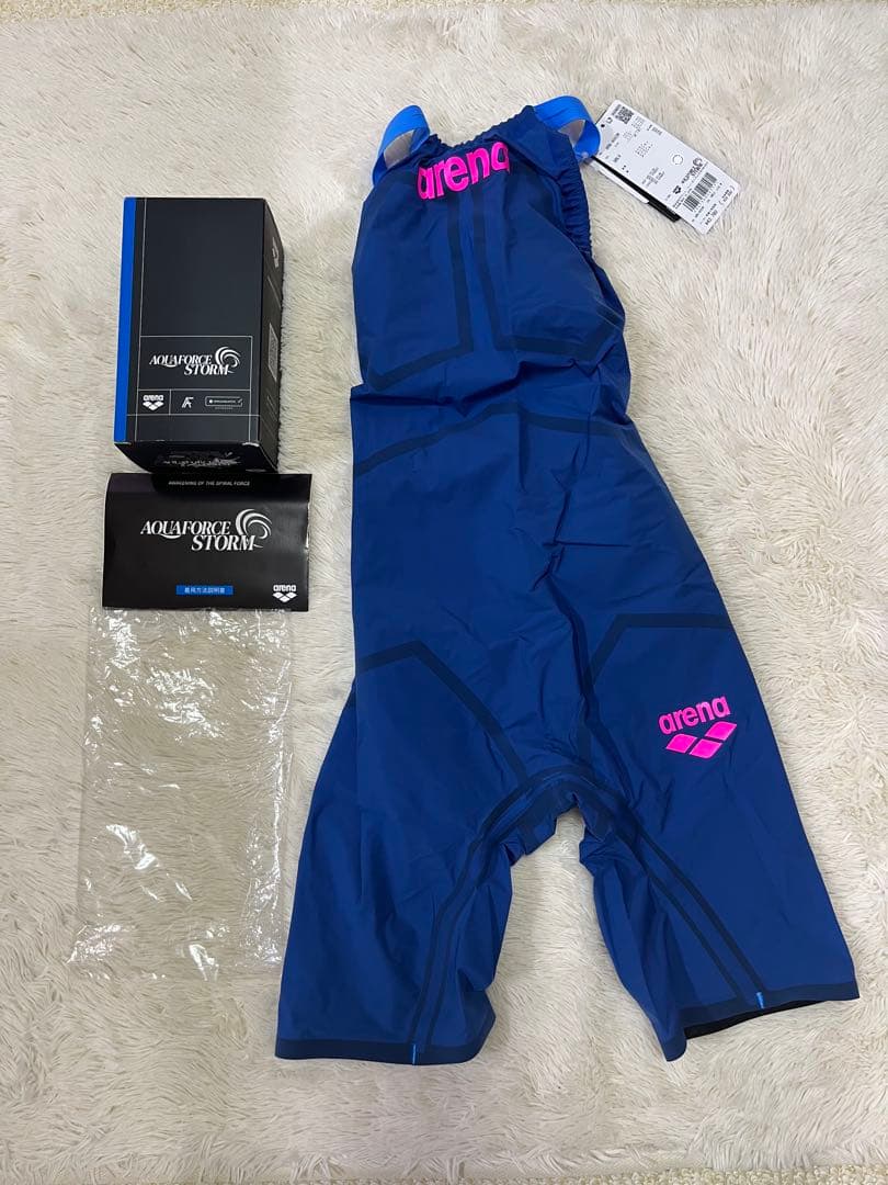 新品未使用 arena AQUAFORCE STORM MF Mサイズ