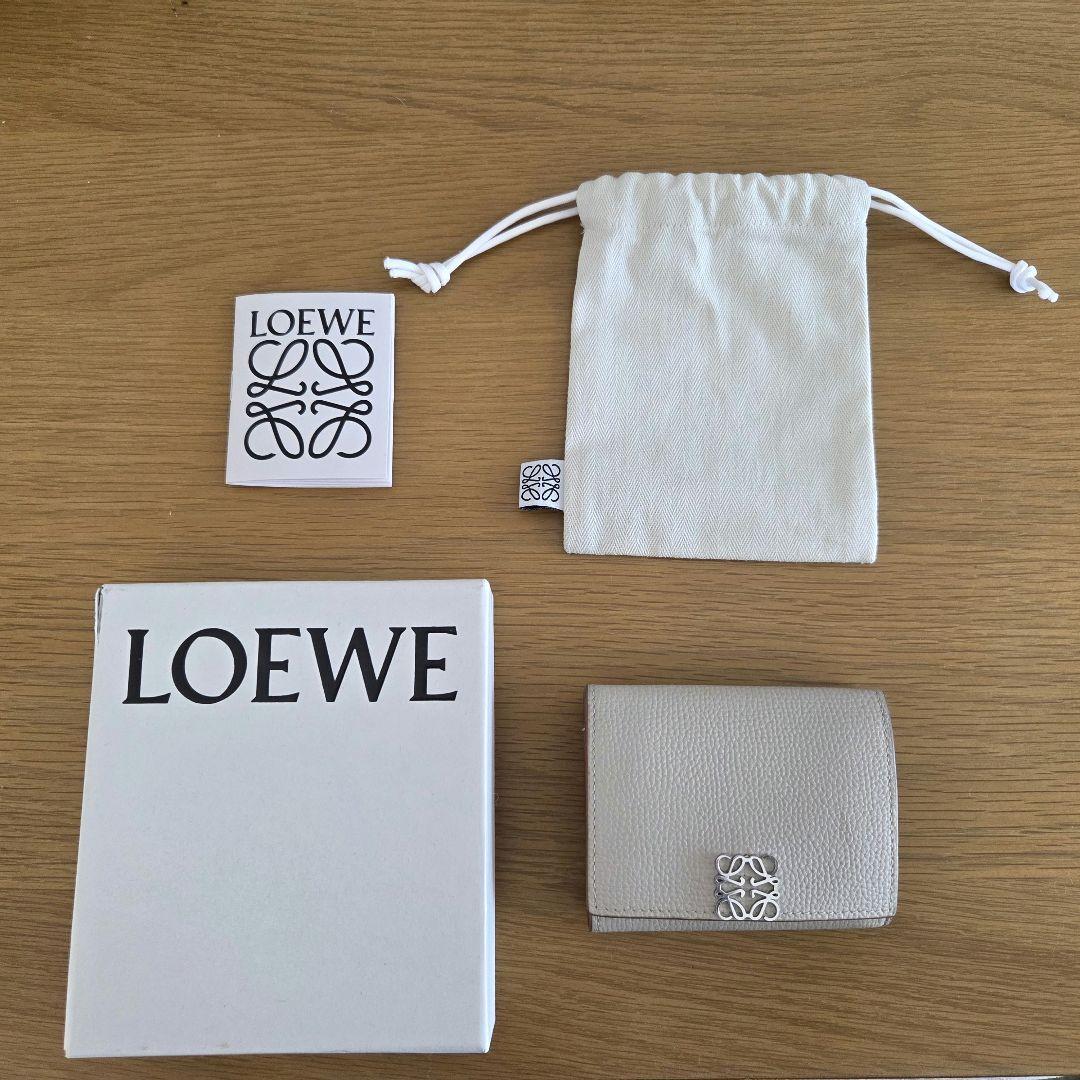 LOEWE 三つ折り財布 ライトグレー