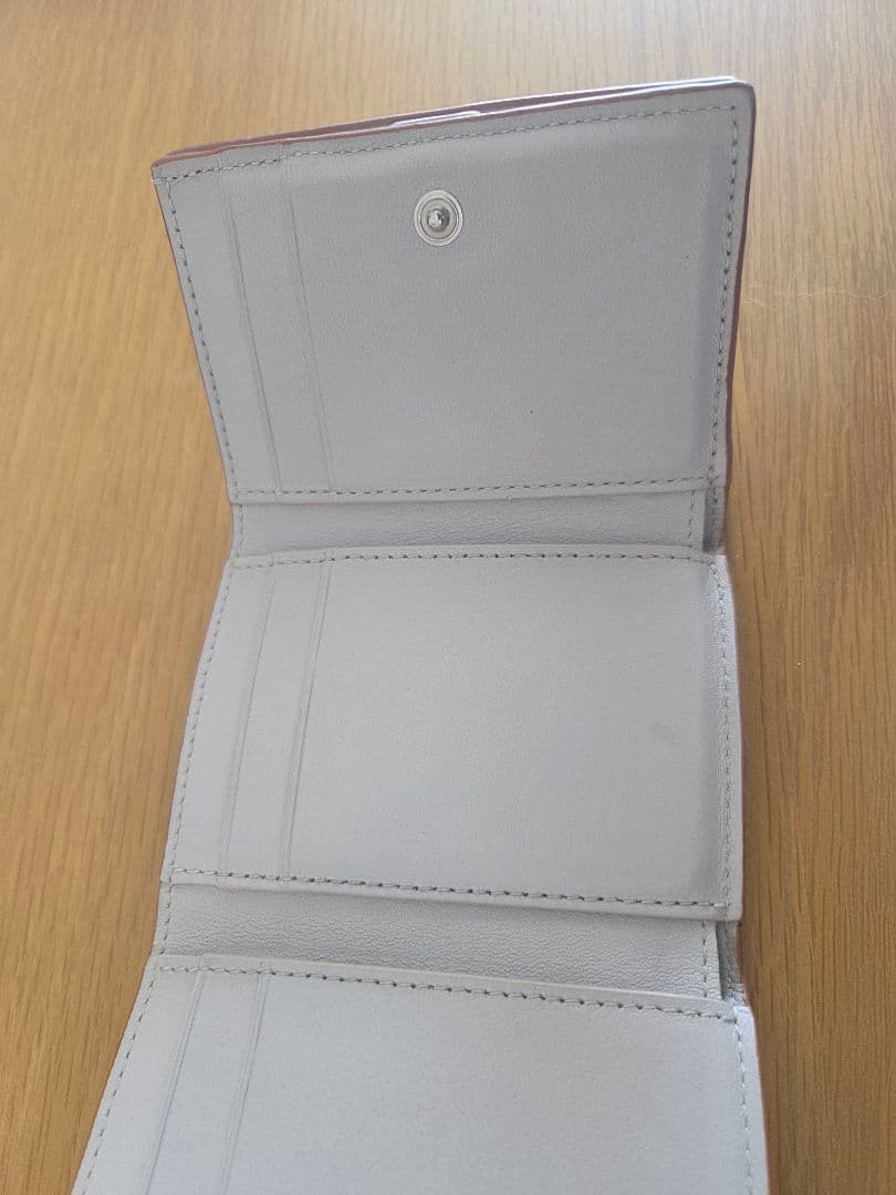 LOEWE 三つ折り財布 ライトグレー