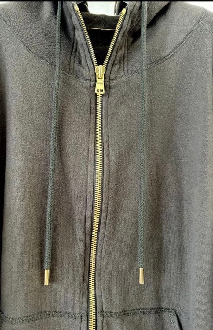 ドゥーズィエムクラス ⭐︎jerseyパーカー