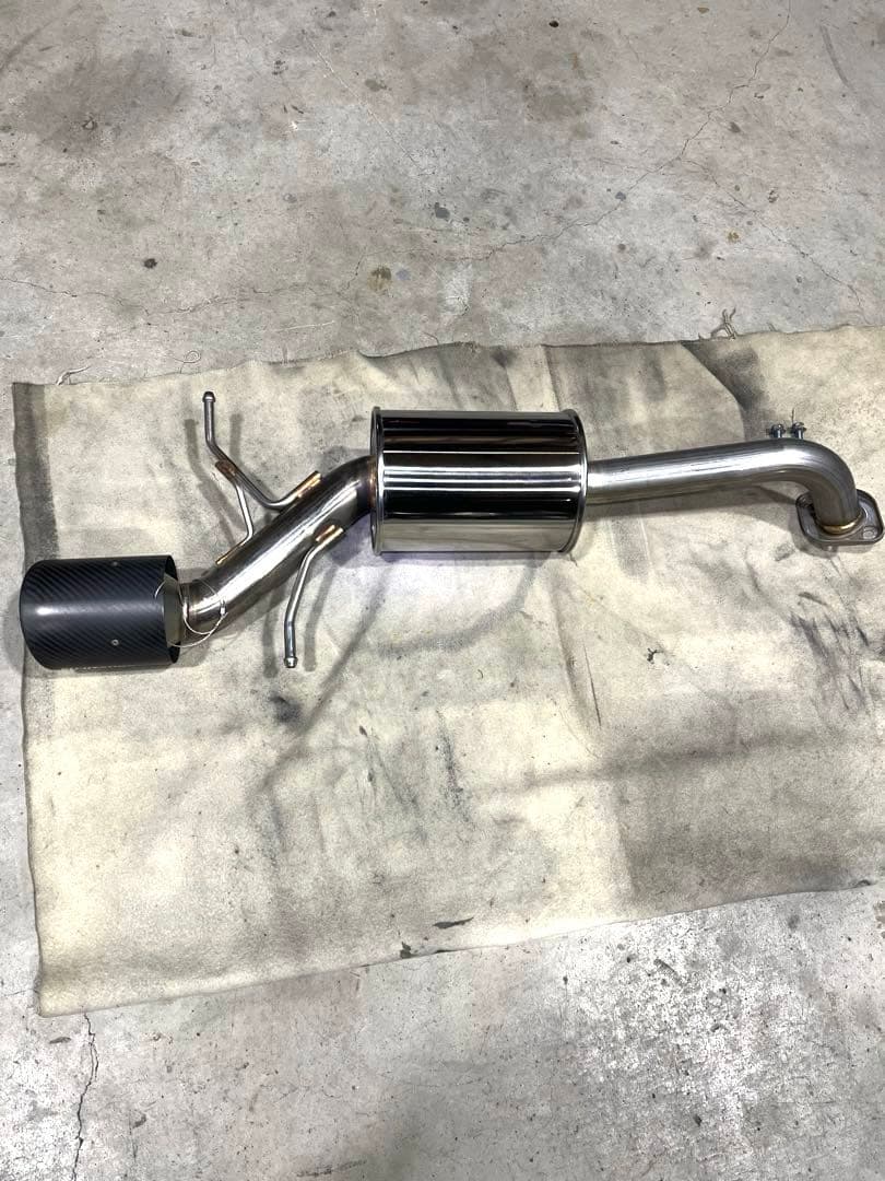 スイフトスポーツ　ZC33S フジツボ　マフラー
