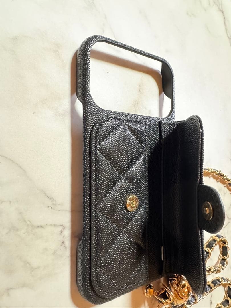 CHANEL シャネル レザー iPhoneケース 17pro