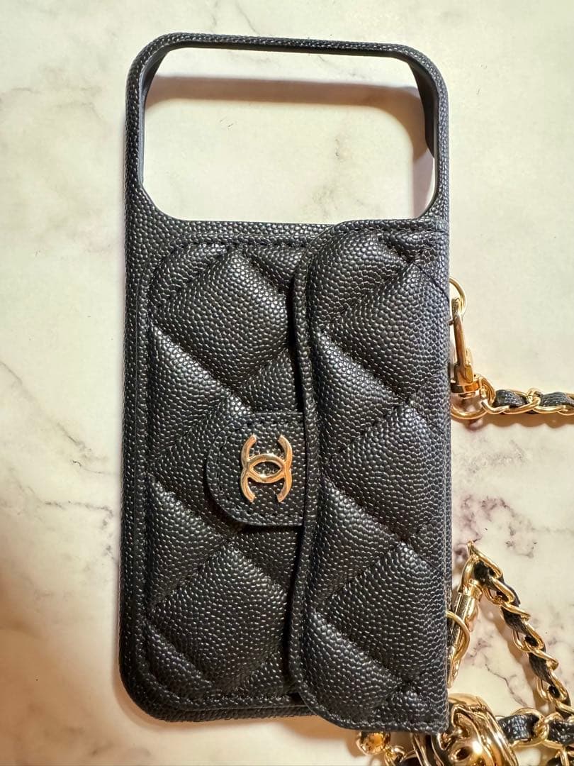 CHANEL シャネル レザー iPhoneケース 17pro
