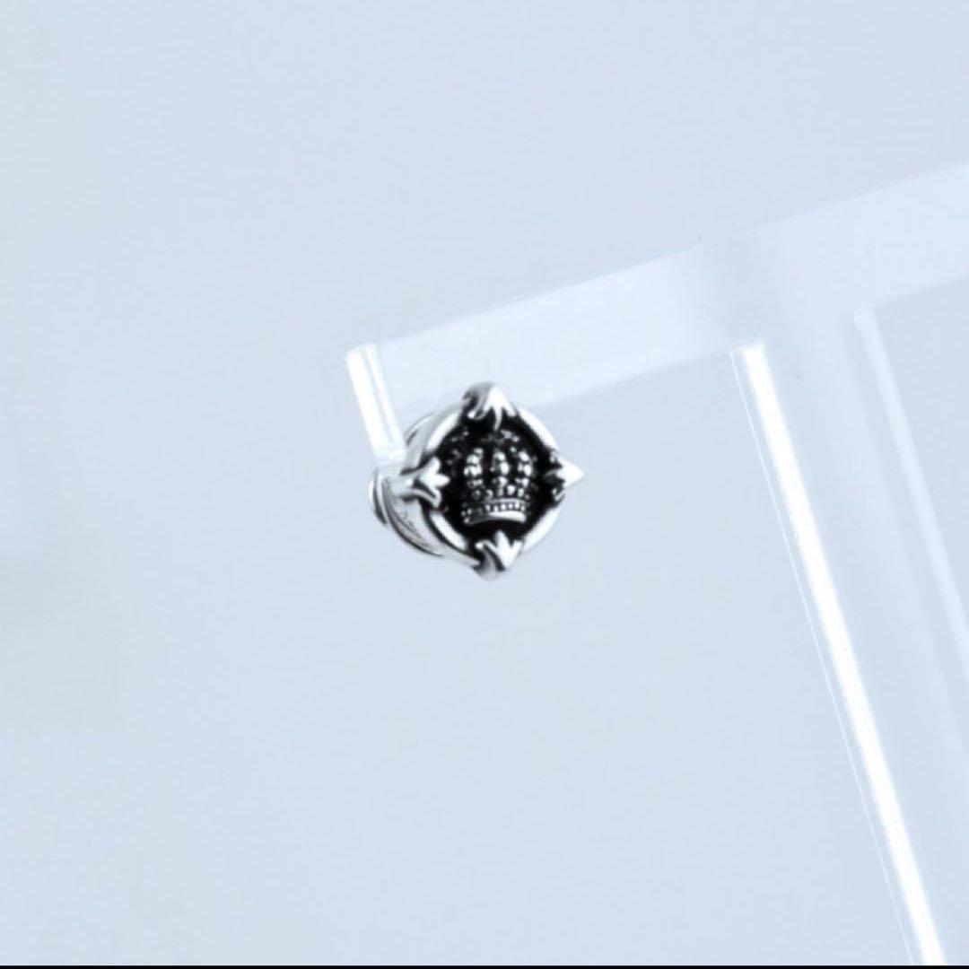 ジャスティンデイビス　CROWN STUD ピアス