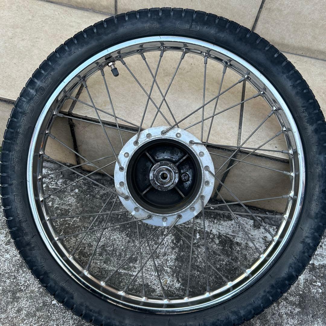 おいしいさま専用　　HONDAスーパーカブフロントはホイール