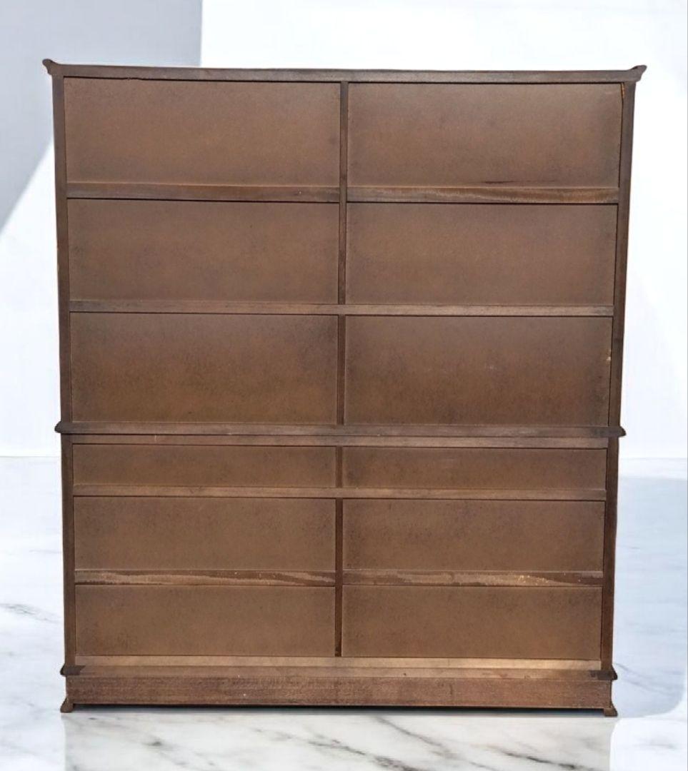 北川知加子　クラシカルアンティーク調　食器棚　カップボード