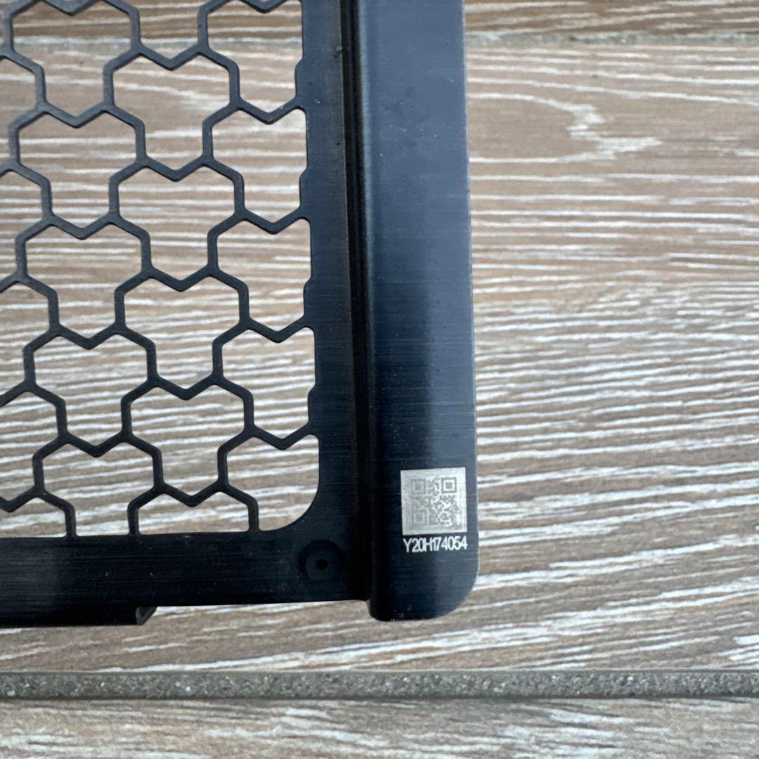 ヨシムラ　z900rsラジエターコアプロテクターブラック