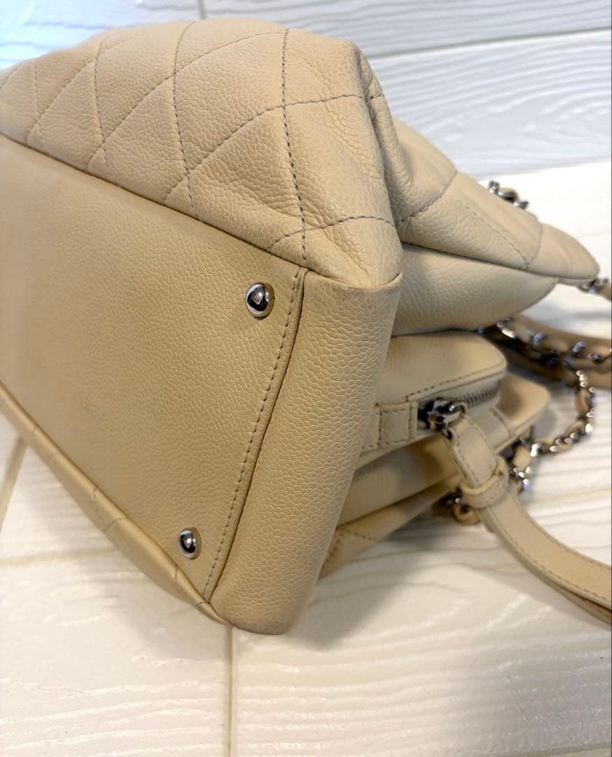 CHANEL シャネル　マトラッセ　ココマーク　ショルダー　バッグ　クリーム