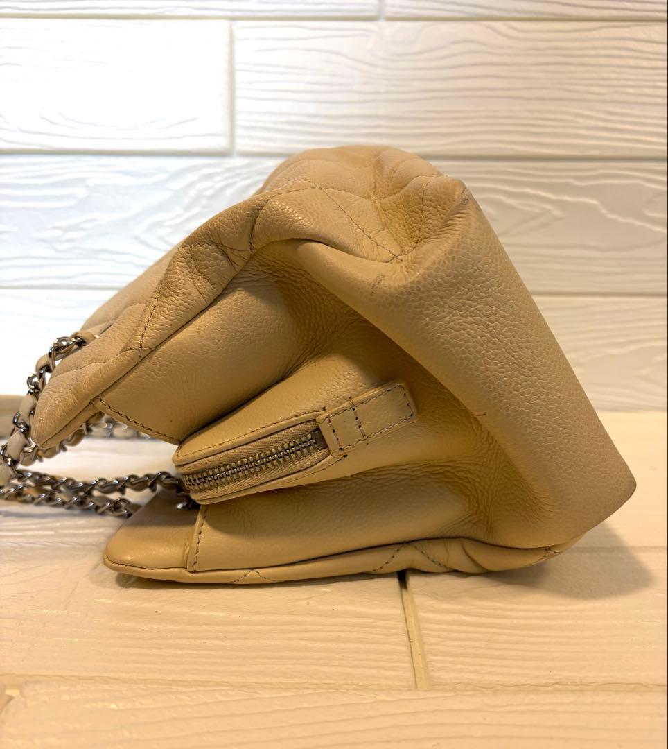 CHANEL シャネル　マトラッセ　ココマーク　ショルダー　バッグ　クリーム