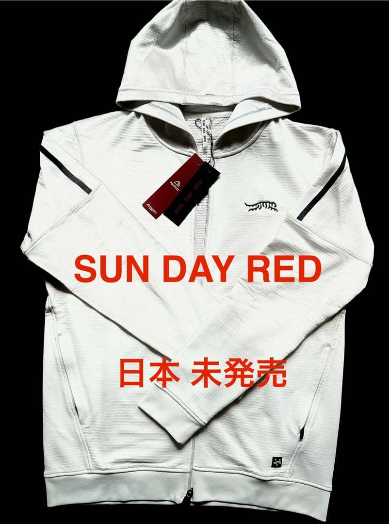 サンデイレッドSUN DAY RED フードパーカー、タイガーウッズゴルフ