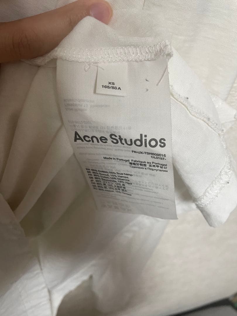 Acne Studios ロゴTシャツ