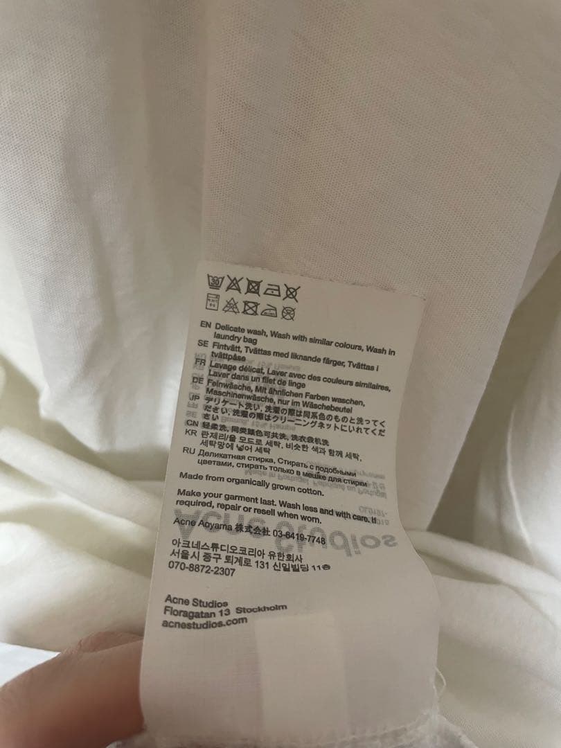 Acne Studios ロゴTシャツ