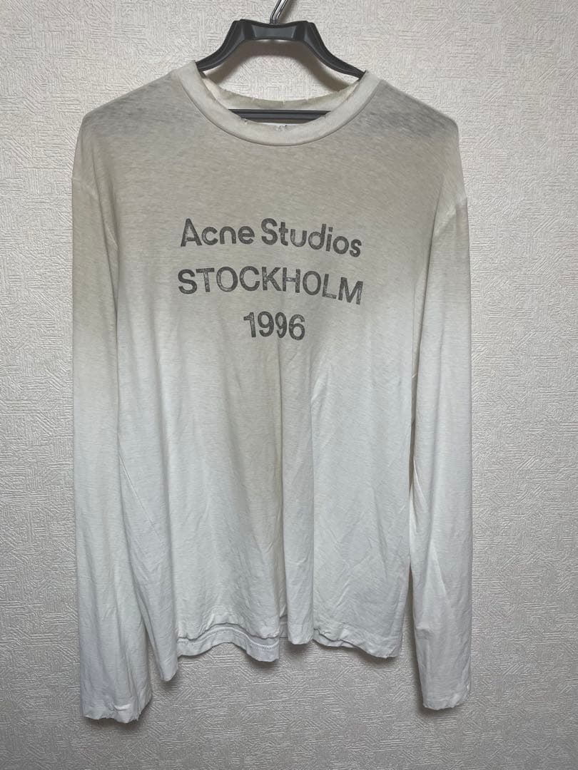 Acne Studios ロゴTシャツ